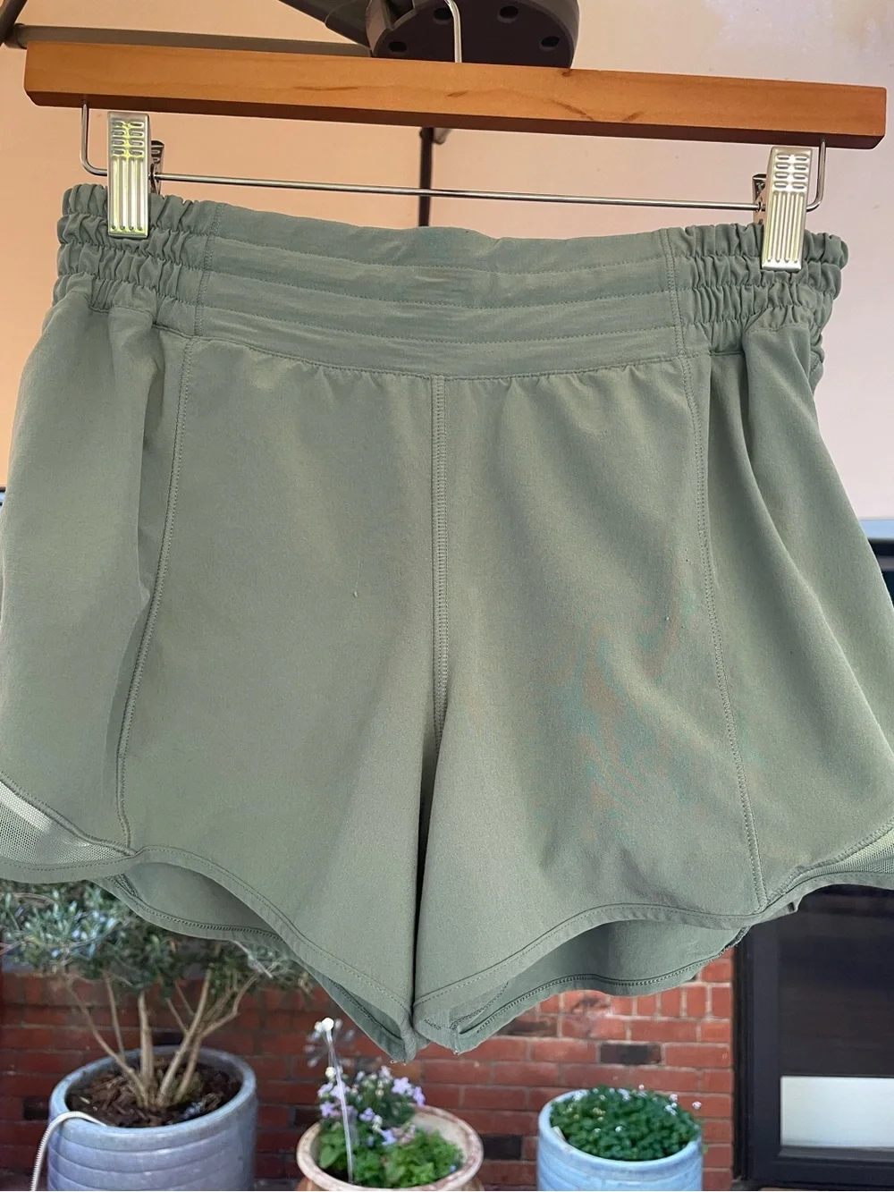 lululemon athletica Hotty Hot 4”